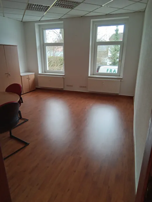 Teilmöblierte Wohnung im Erdgeschoss